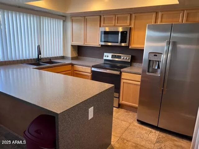 MLS: 6966360 Condo For Sale