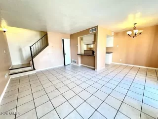 Photo #5: 6966364 Listing 