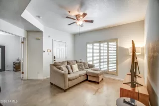 Photo #5: 6966367 Listing 