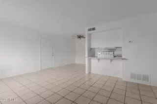 Photo #3: 6966373 Listing 