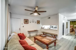 Photo #2: 6966378 Listing 