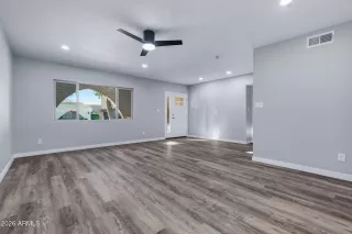 Photo #4: 6966386 Listing 