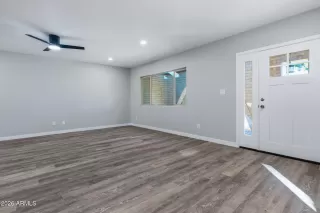 Photo #6: 6966386 Listing 