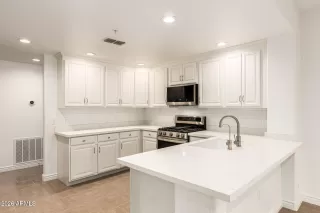 Primary Photo for MLS#: 6966399