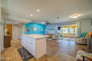 Photo #5: 6966429 Listing 