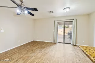 Photo #4: 6966438 Listing 