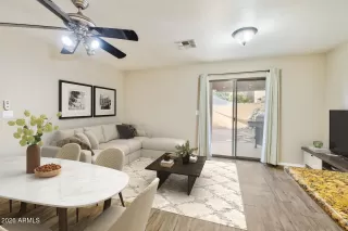 Photo #5: 6966438 Listing 