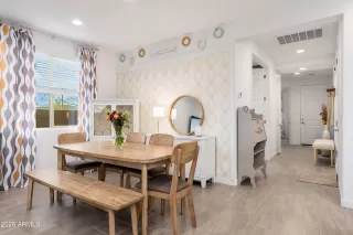 Photo #5: 6966468 Listing 