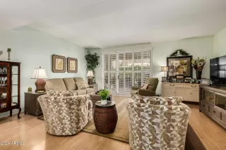 Photo #4: 6966478 Listing 