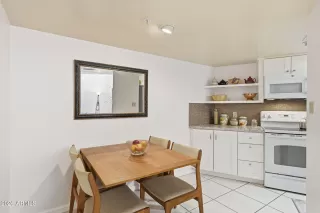 Photo #6: 6966529 Listing 