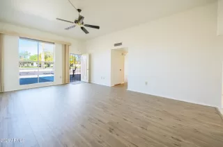 Photo #5: 6966727 Listing 