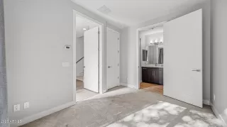 Photo #4: 6966879 Listing 