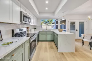 Photo #4: 6967078 Listing 