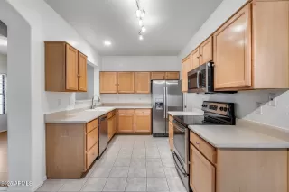 Photo #2: 6967147 Listing 