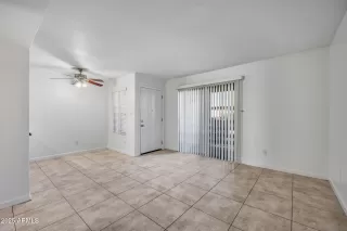 Photo #4: 6967148 Listing 