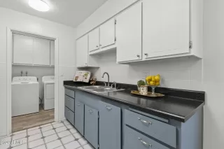 Photo #5: 6967151 Listing 