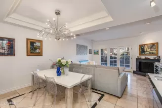 Photo #2: 6967191 Listing