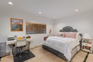 Photo #6: 6967191 Listing