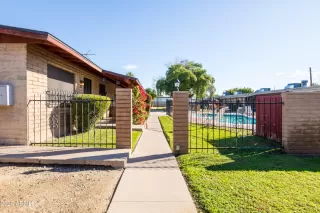 Photo #5: 6967240 Listing 