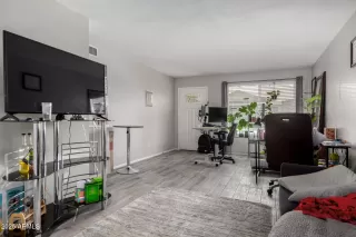 Photo #3: 6967283 Listing 