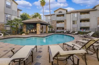 Photo #6: 6967325 Listing 