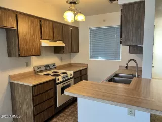 Photo #3: 6967341 Listing 