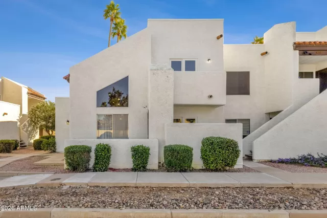 MLS: 6967415 Condo For Sale