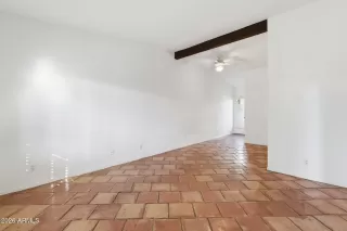 Photo #2: 6967425 Listing 