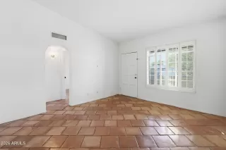 Photo #4: 6967425 Listing 