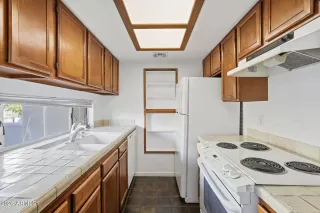 Photo #6: 6967425 Listing 