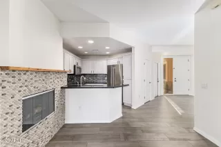 Photo #5: 6967435 Listing 