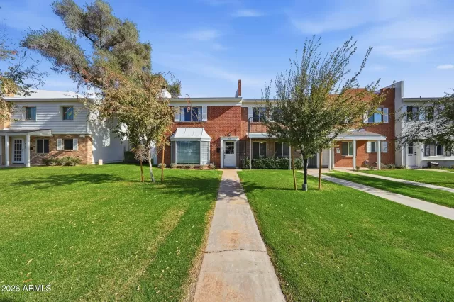 MLS: 6967520 Condo For Sale