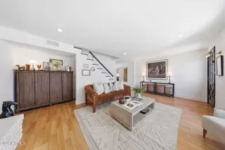 Photo #4: 6967520 Listing 