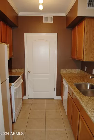 Photo #5: 6967590 Listing 