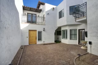 Photo #4: 6967634 Listing 