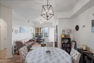 Photo #6: 6967694 Listing