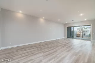 Photo #4: 6967712 Listing 