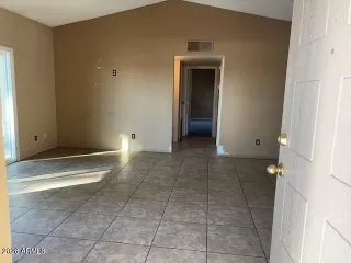 Photo #4: 6967836 Listing 