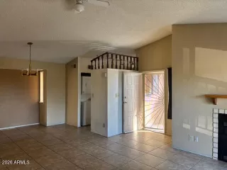 Photo #5: 6967836 Listing 