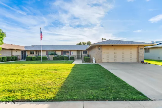 MLS: 6967901 Condo For Sale