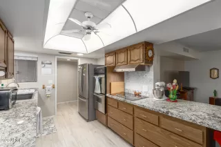 Photo #4: 6967901 Listing 