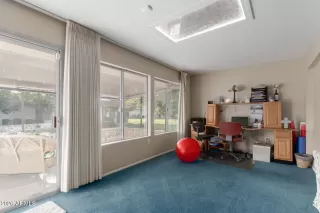 Photo #6: 6967901 Listing 