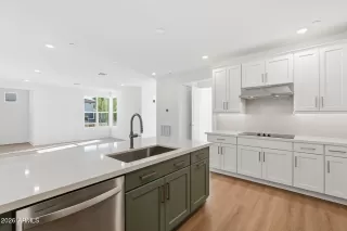 Photo #3: 6967911 Listing 