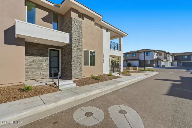 MLS: 6967922 Condo For Sale