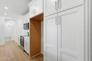 Photo #6: 6967922 Listing 