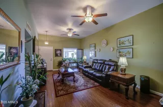 Photo #6: 6967928 Listing 