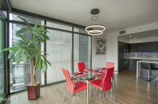 Photo #5: 6967953 Listing