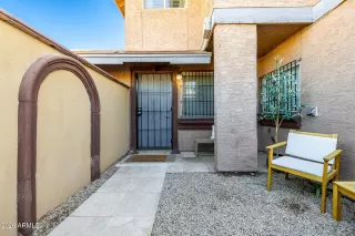 Photo #3: 6967976 Listing 