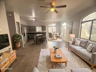 Photo #4: 6968022 Listing 