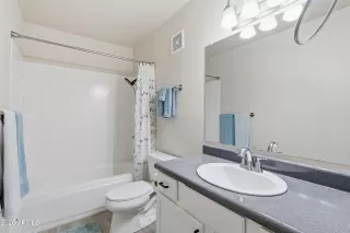 Photo #2: 6968076 Listing